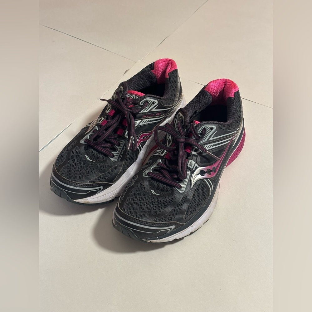 Saucony Omni 15 Running Shoes Women’s 9.5 Everun